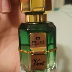 Prisme Vert Intense Eau de Parfum -1oz. 30 ml